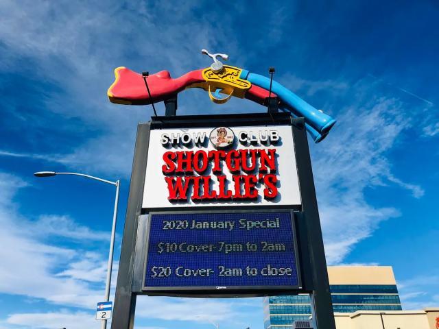 1678603402052087388.jpg NYPICHPDPICT000007940037-1.jpg